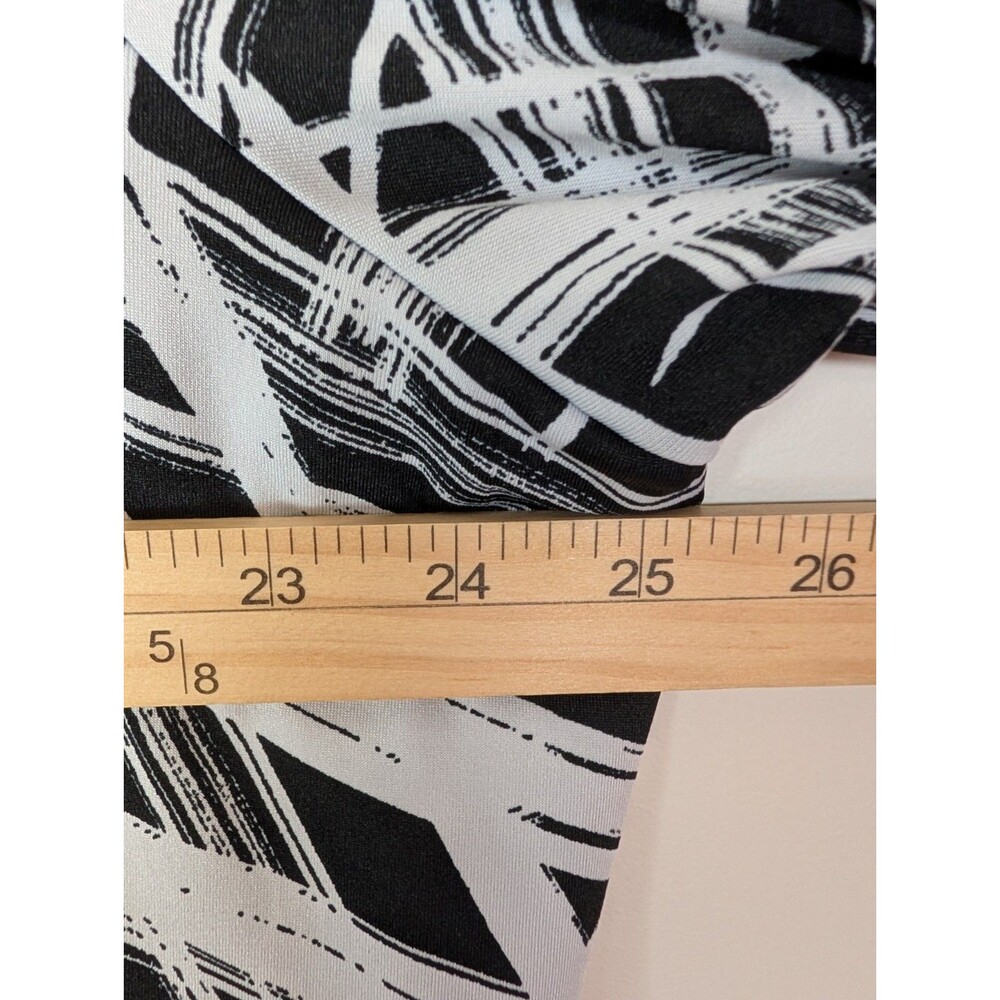 Cocomo Tunic Top Womens 3X Black White Geometric Stretchy Blouse Comfy Office - Picture 8 of 9